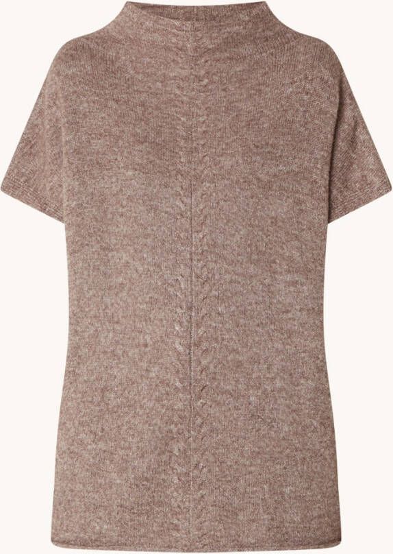 Claudia Strä, ter Fijngebreide poncho met gemê, leerd dessin