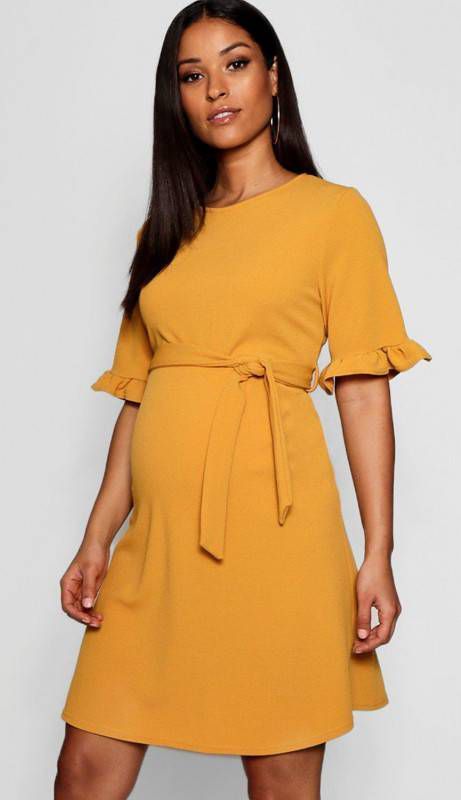 boohoo Zwangerschap Gesmokte Jurk Met Ruches En Ceintuur, Mosterd