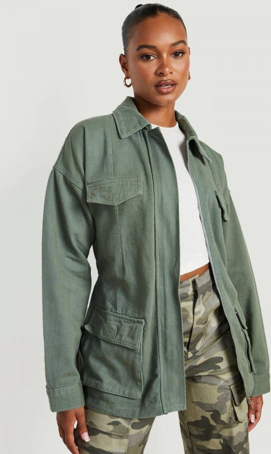 boohoo Tall Spijkerjas Met Utility Zak Detail, Khaki