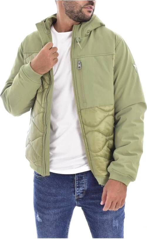 Guess Gewatteerde jassen Groen Heren